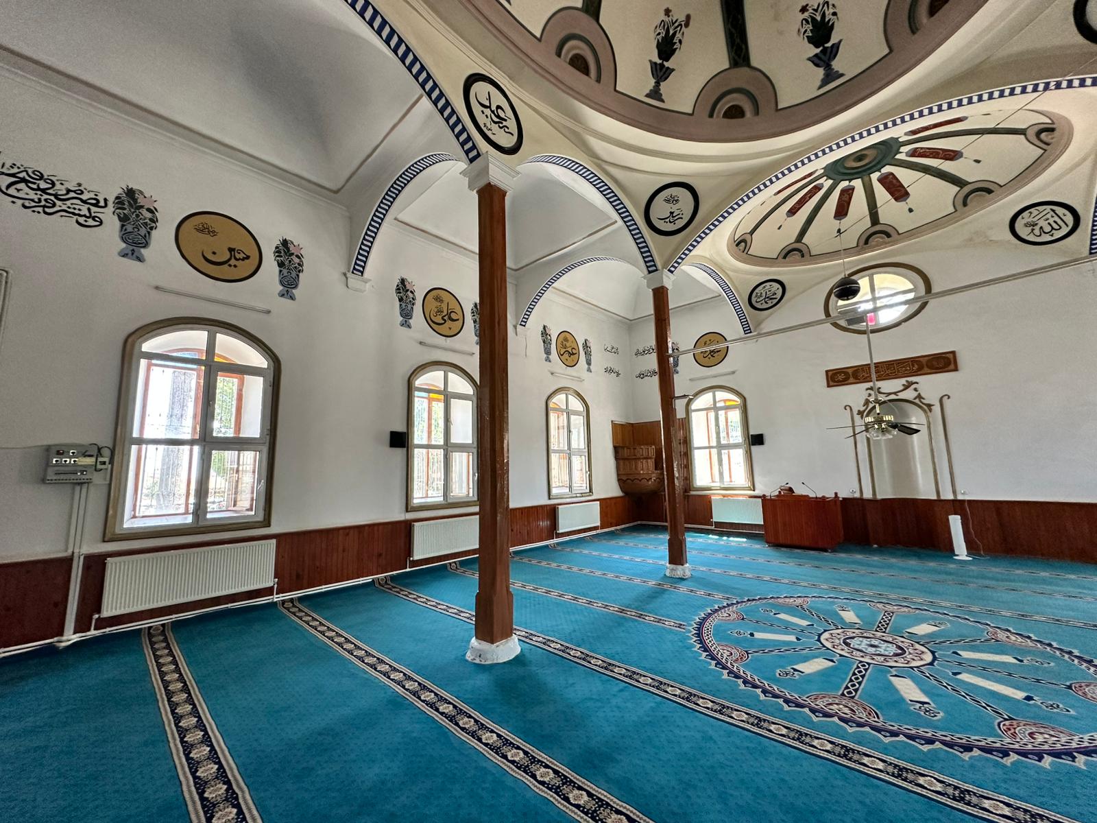 İshaklı Çarşı (Ulu) Cami – Sultandağı
