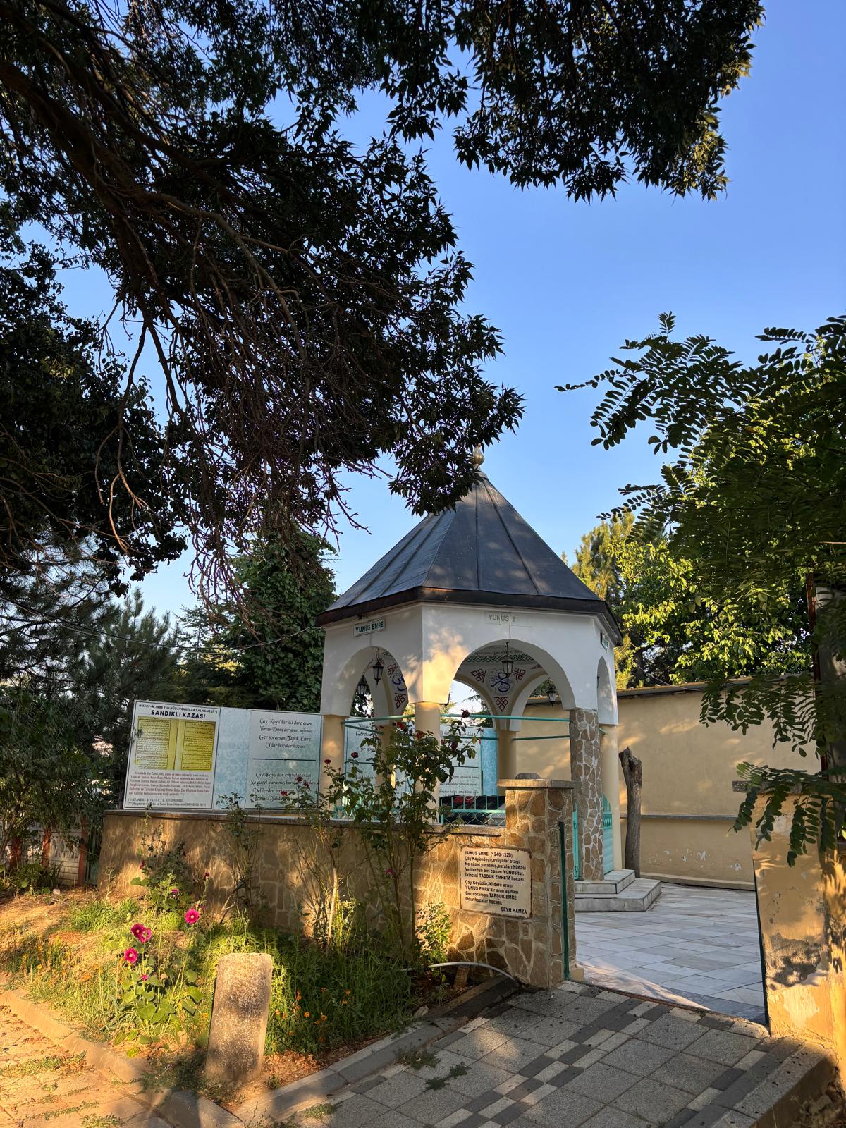 Yunus Emre Türbesi