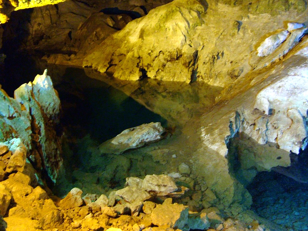 Burdur İnsuyu  Mağarası