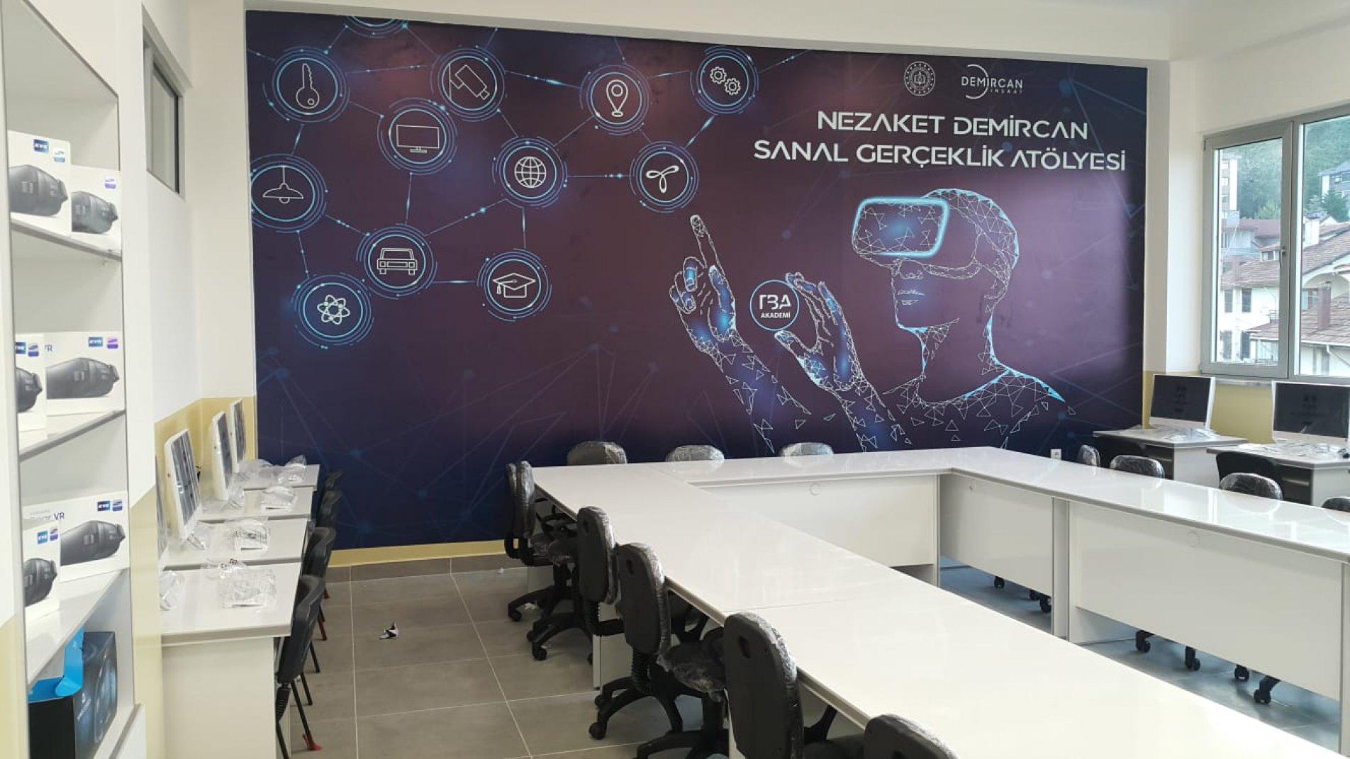 Nezaket Demircan Sanal Gerçeklik Atölyesi