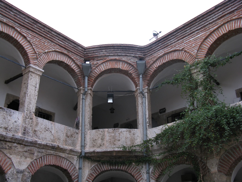 Bolu Yukarı ve Aşağı Taşhan