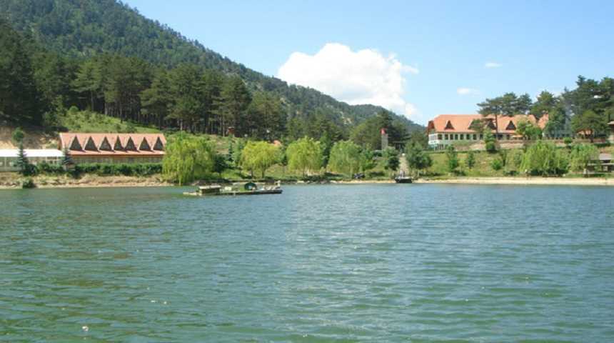 Göynük  Sünnet  Gölü Tabiat  Parkı