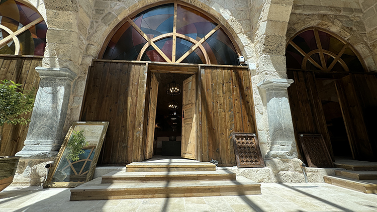 Obruk Hanı ve Gölü