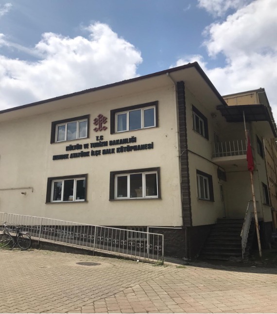 Hendek Atatürk İlçe Halk Kütüphanesi