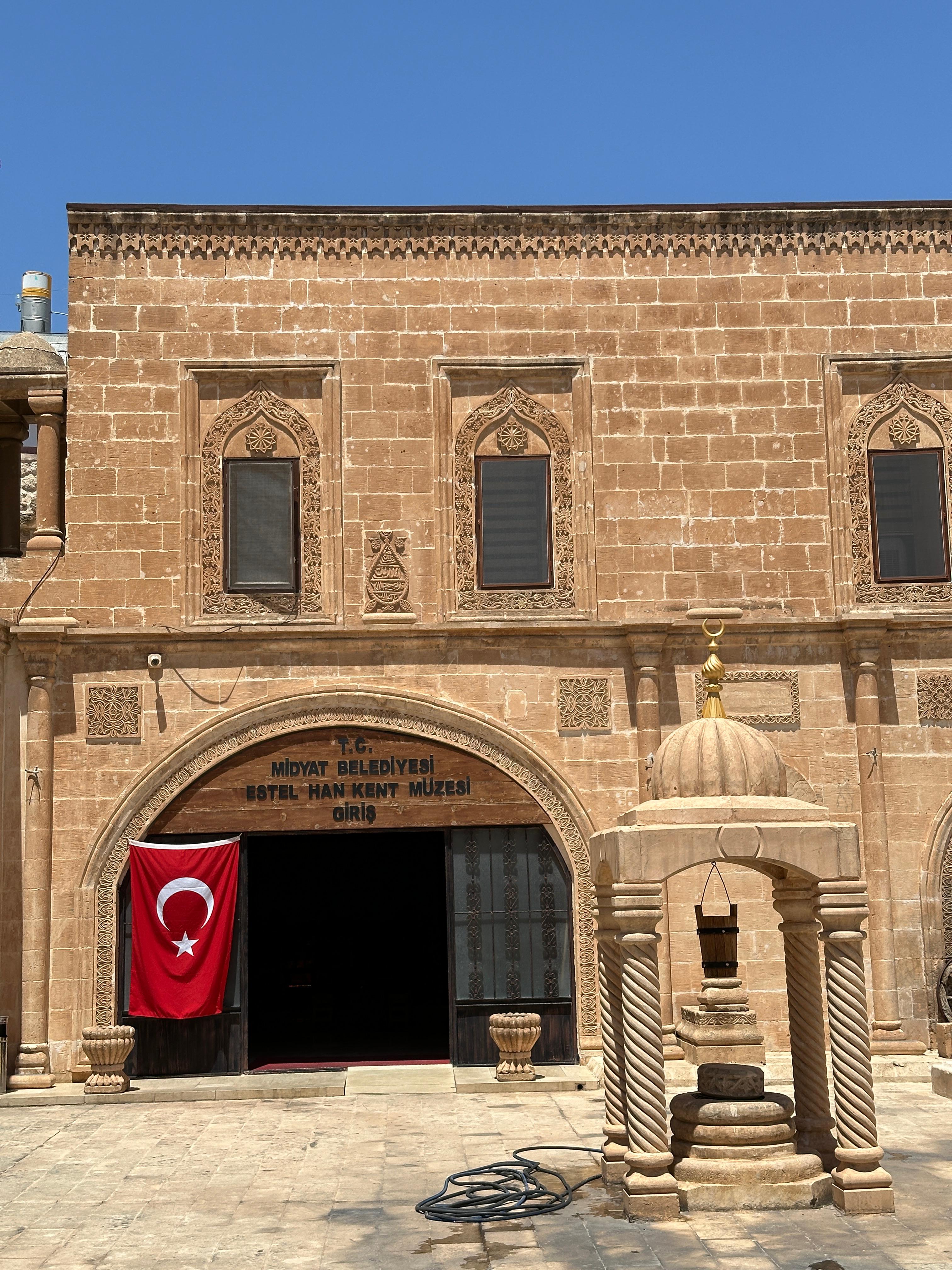 Midyat Estel Hanı ve Kent Müzesi