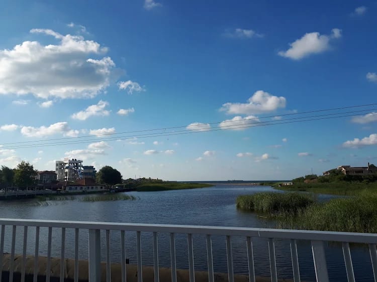 Karasu Küçükboğaz Göleti