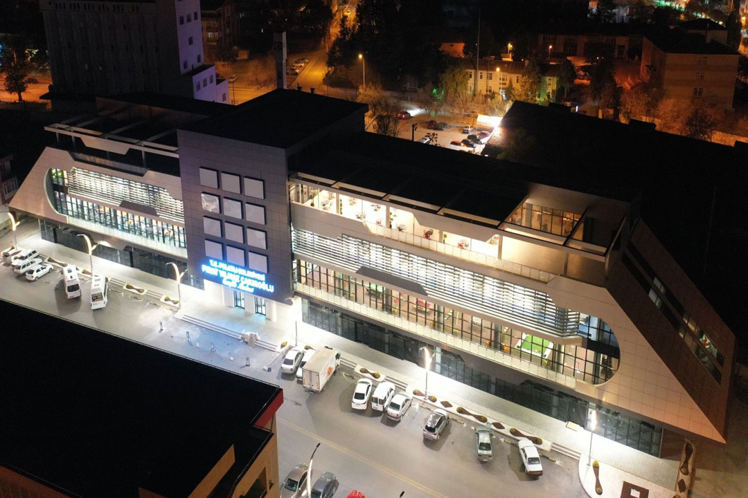 Fırat Yılmaz Çakıroğlu Gençlik Merkezi