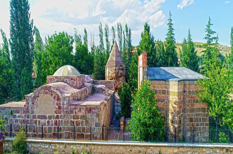 Boyalı Külliyesi (Kureyş Baba Kümbeti)