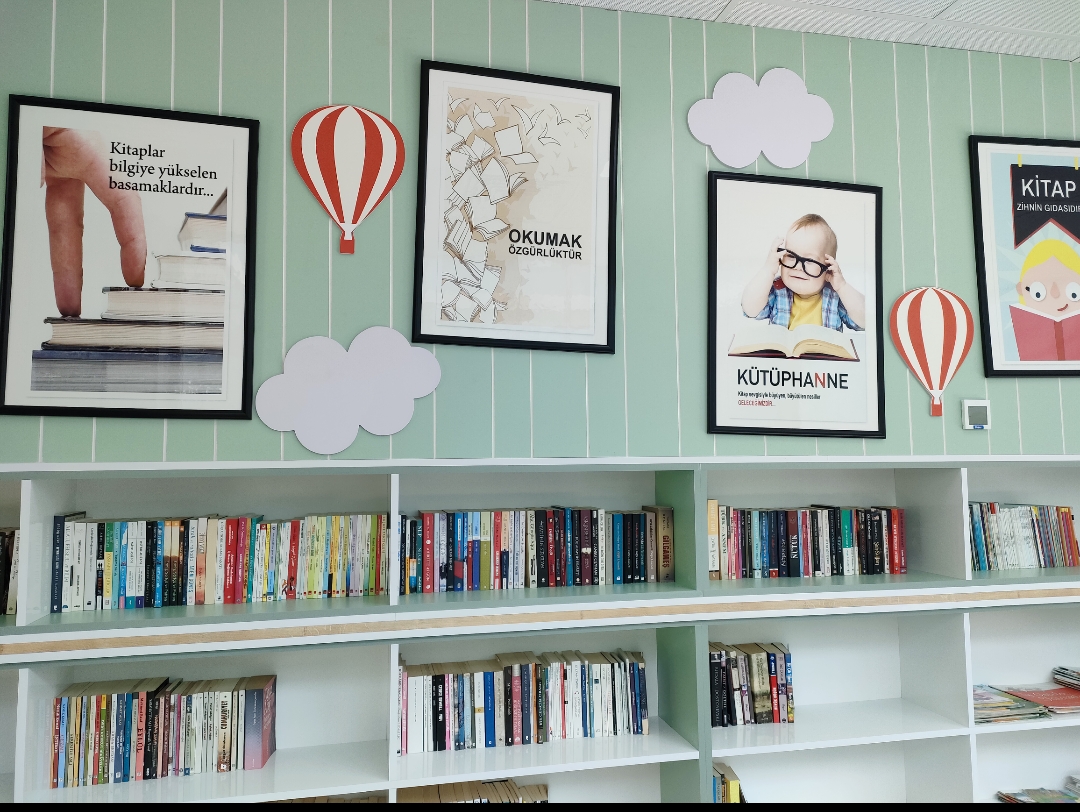 Saray İlçe Kütüphanesi