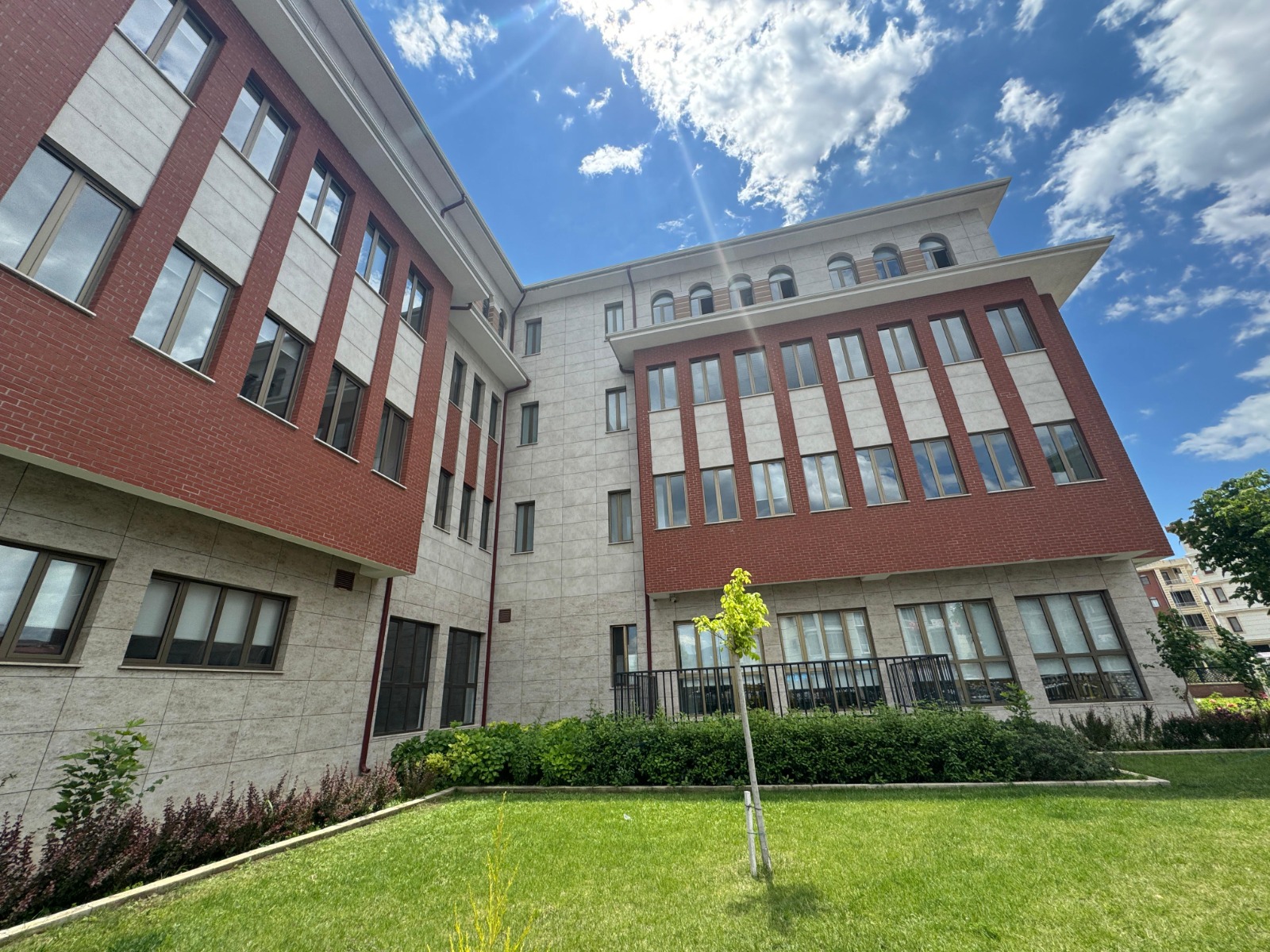 Edremit İlçe Halk Kütüphanesi