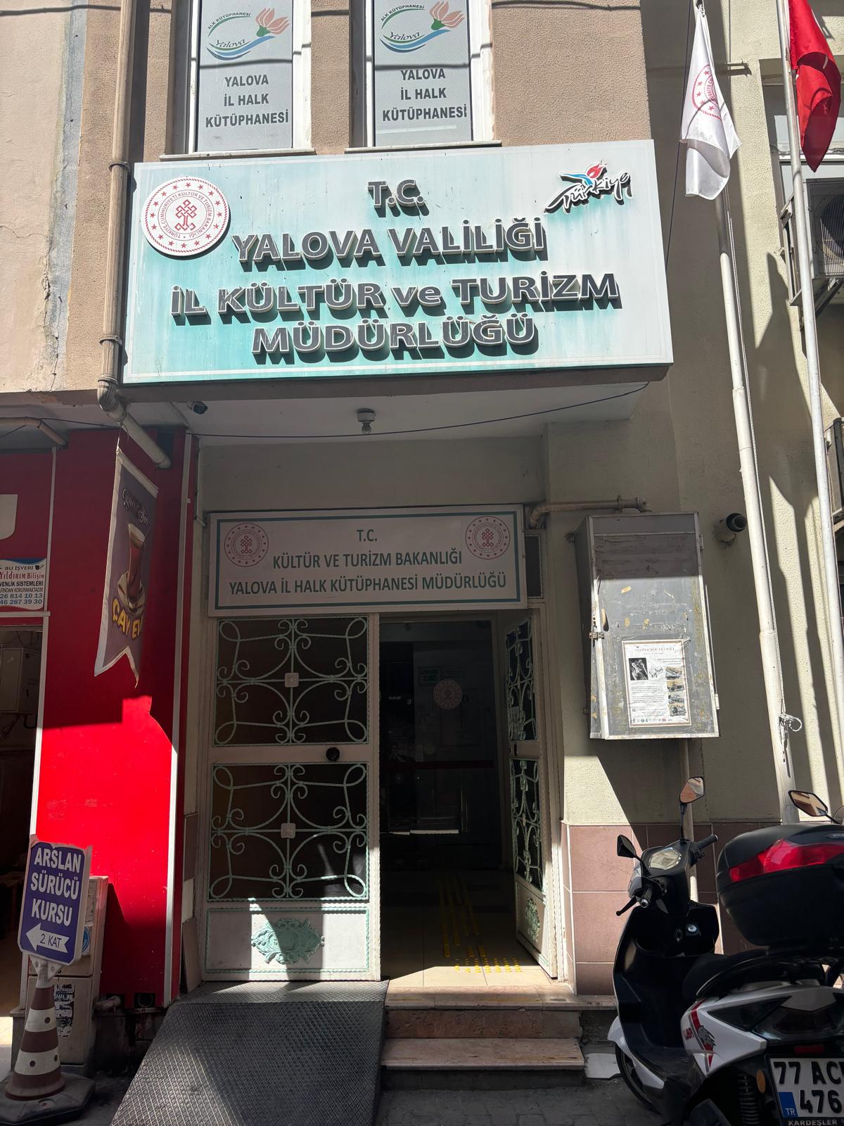 Yalova İl Halk Kütüphanesi