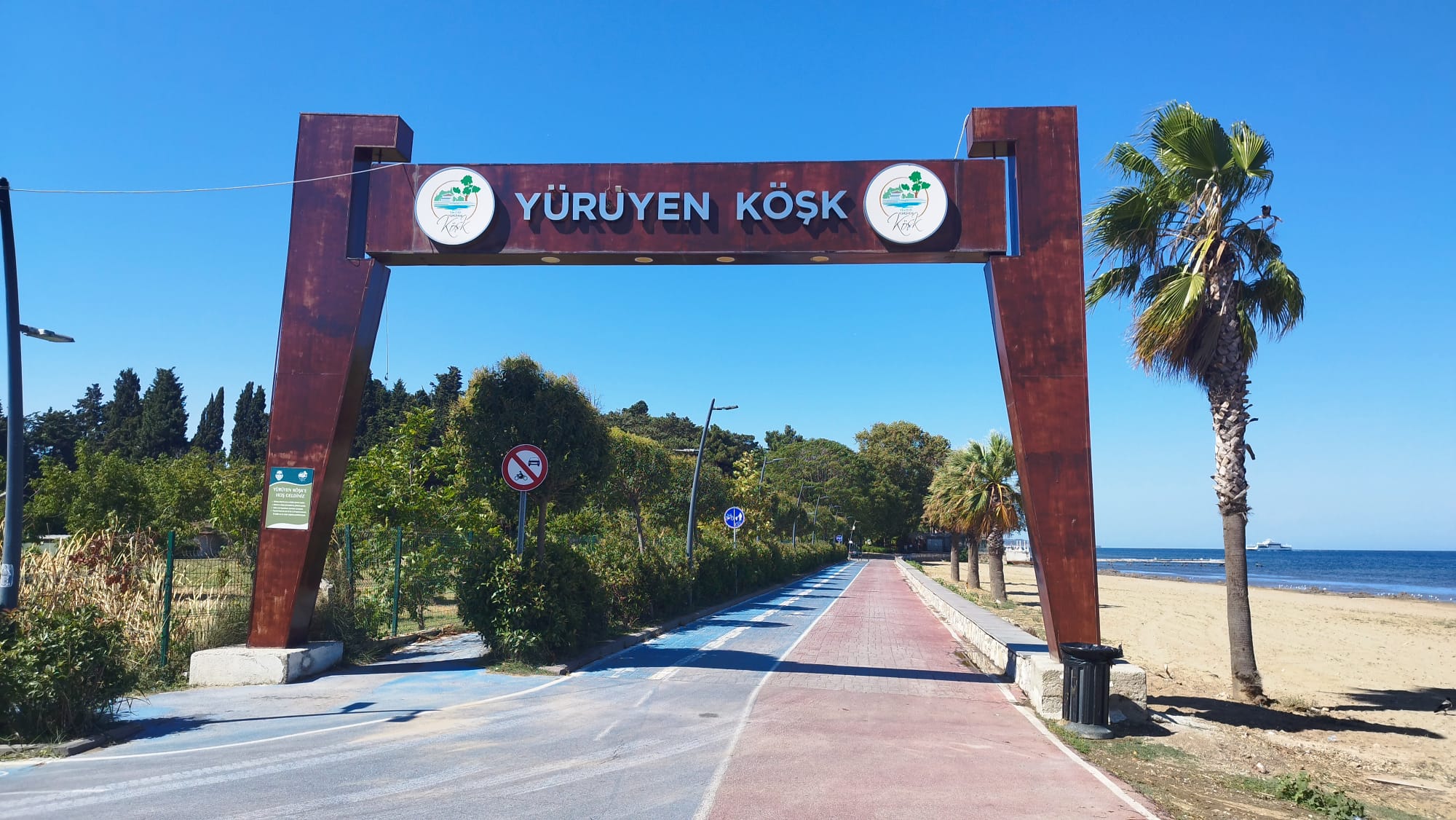 Yürüyen Köşk
