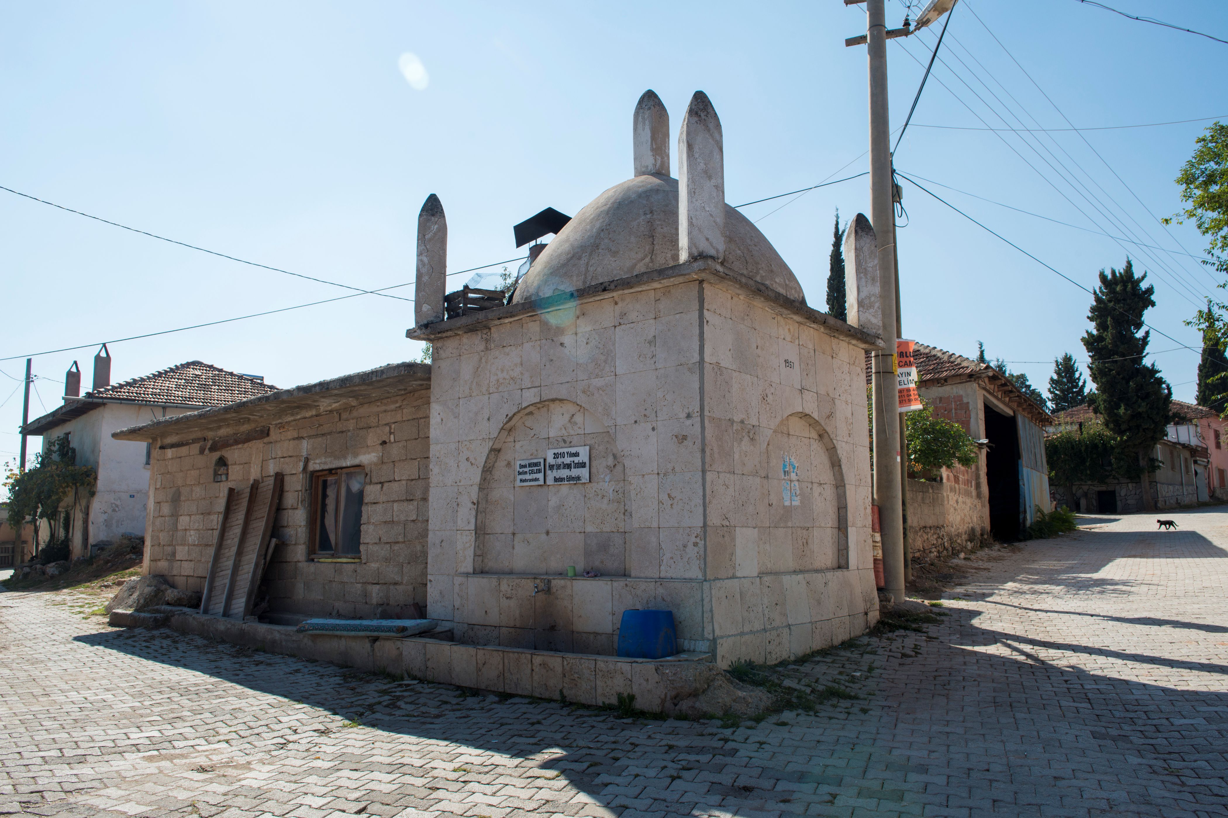 Yukarıseyit Tarihi Değirmen Ve Çeşme