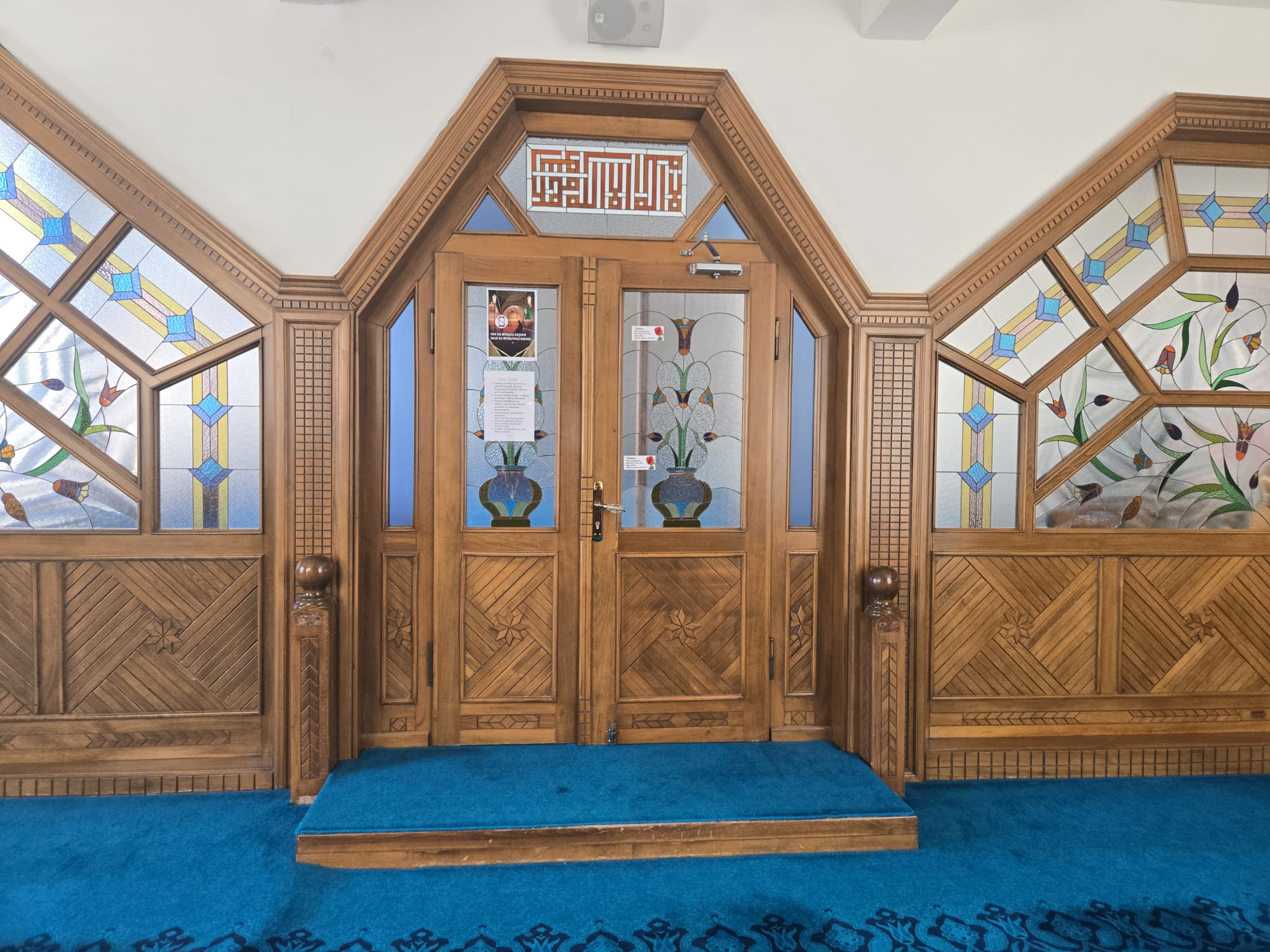 Çınarcık Merkez Cami