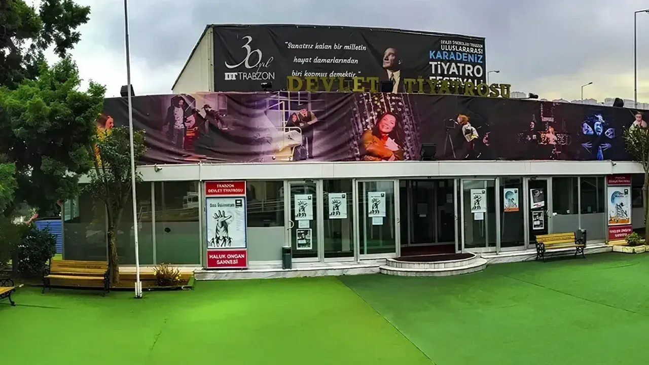 Devlet Tiyatrosu Haluk Ongan Sahnesi