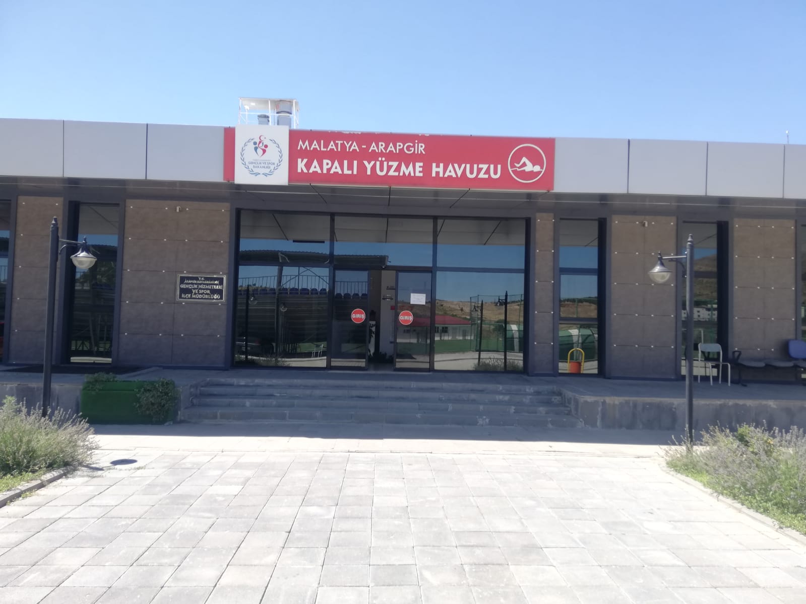 Arapgir Kapalı Yüzme Havuzu