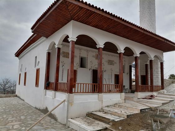 Tarihî Kavaklı Camii