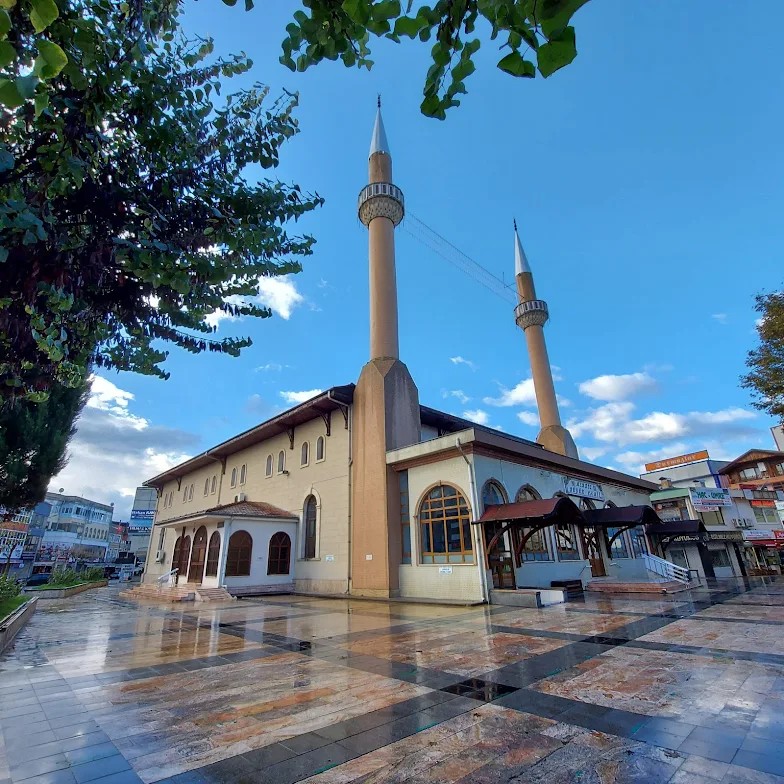 Merkez Büyük Camii