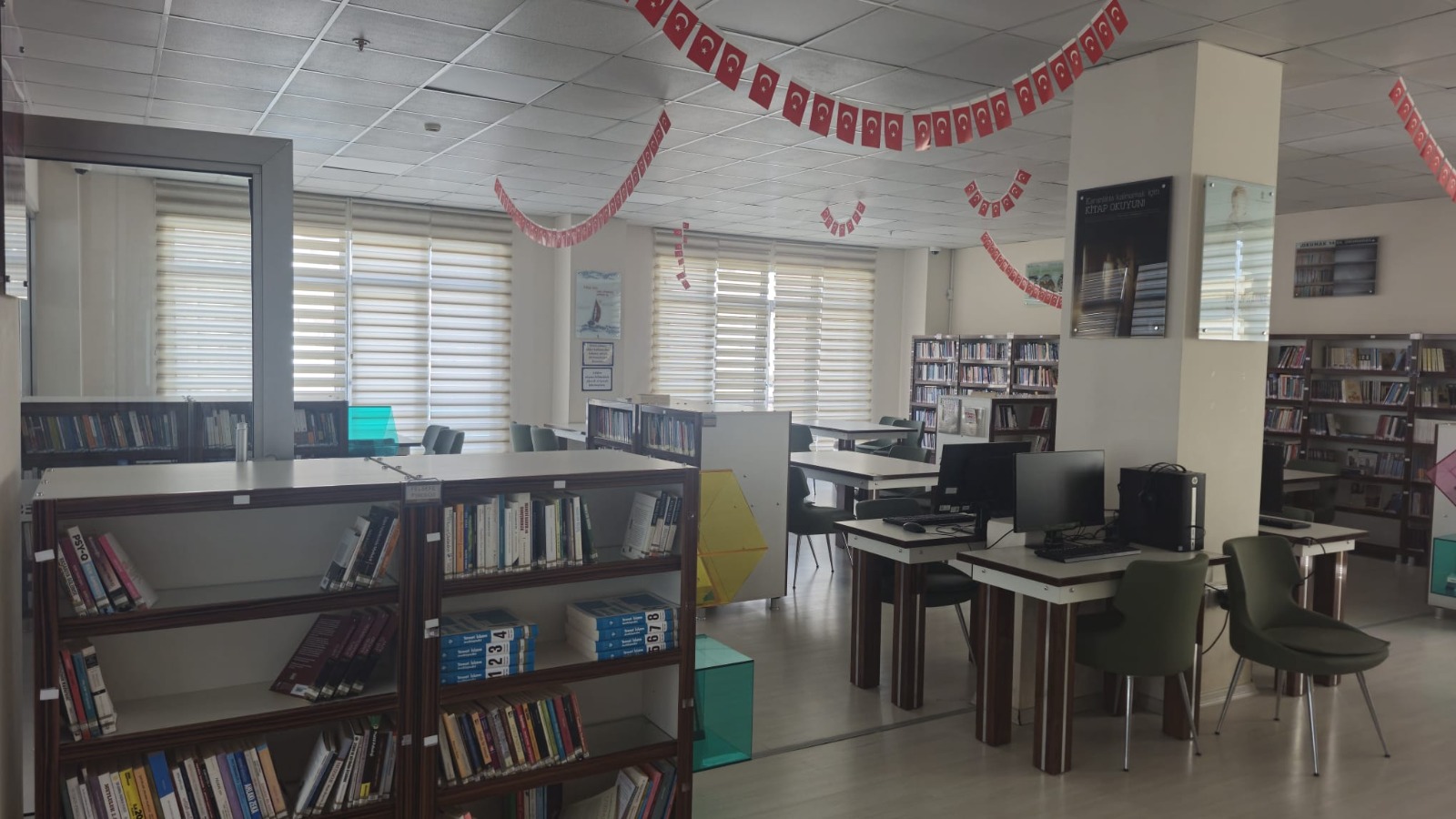 Kaynarca İlçe Halk Kütüphanesi