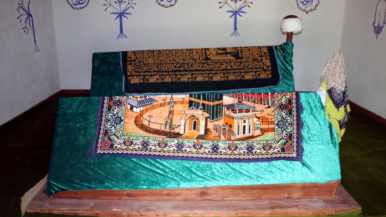 Küre-i Hadid  Camii