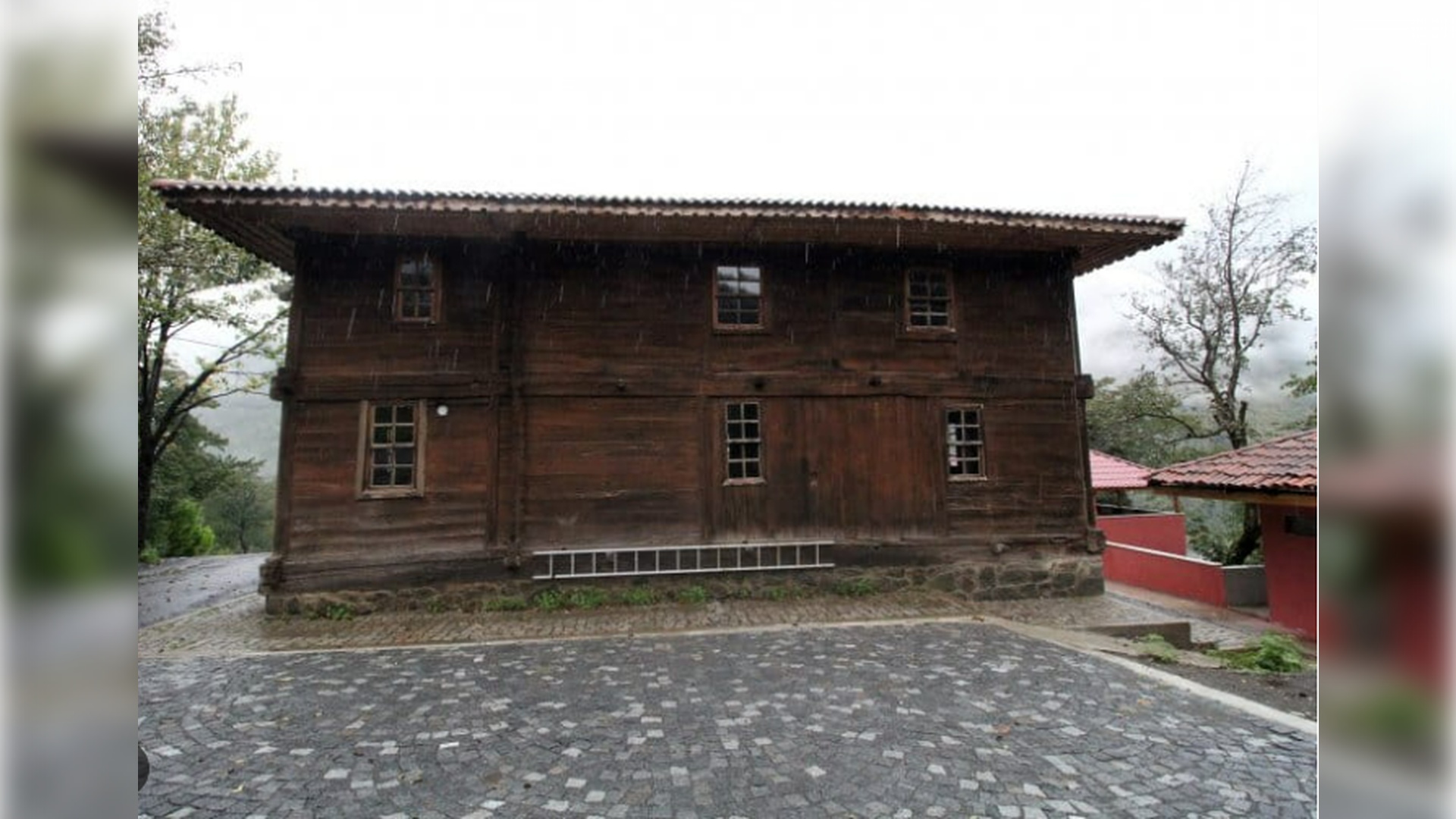 Düzköy Ahşap Cami