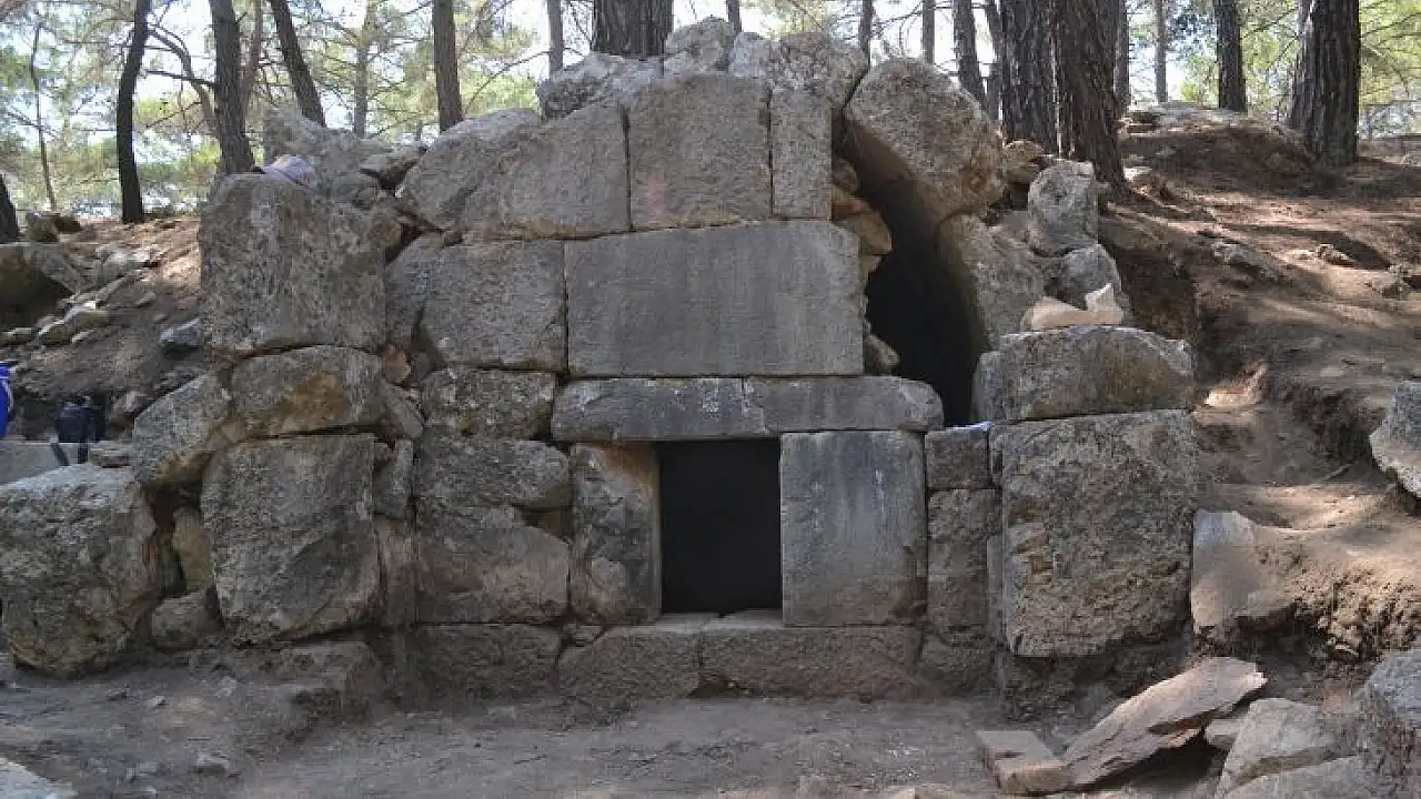 Kadyanda Antik Kenti