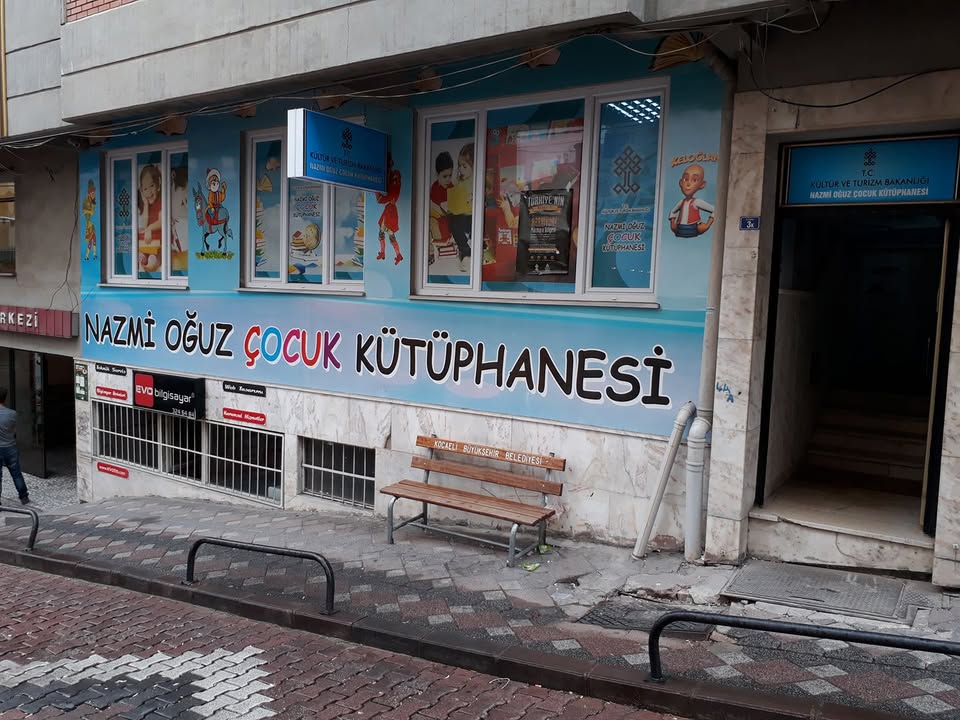 Nazmi Oğuz Çocuk Kütüphanesi