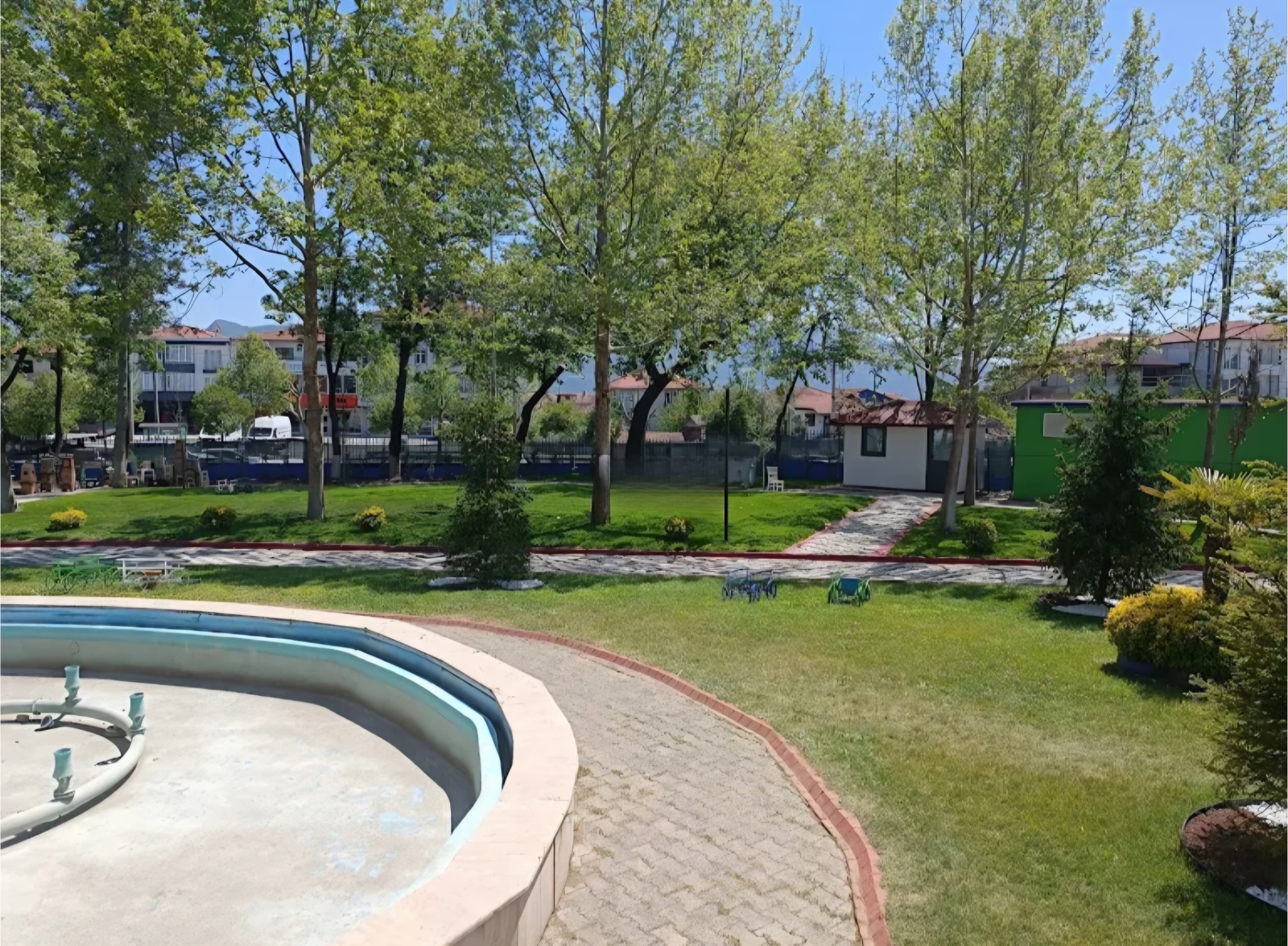 Pamukova Atatürk Kültür Merkezi