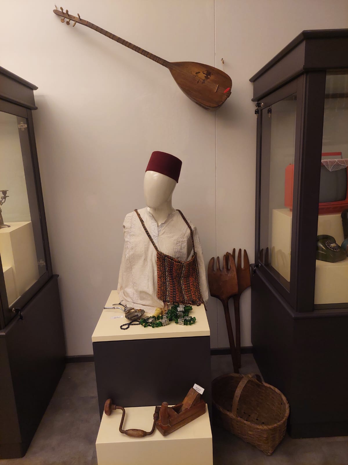 CUMHURIYET ORTAOKULU MÜZESI