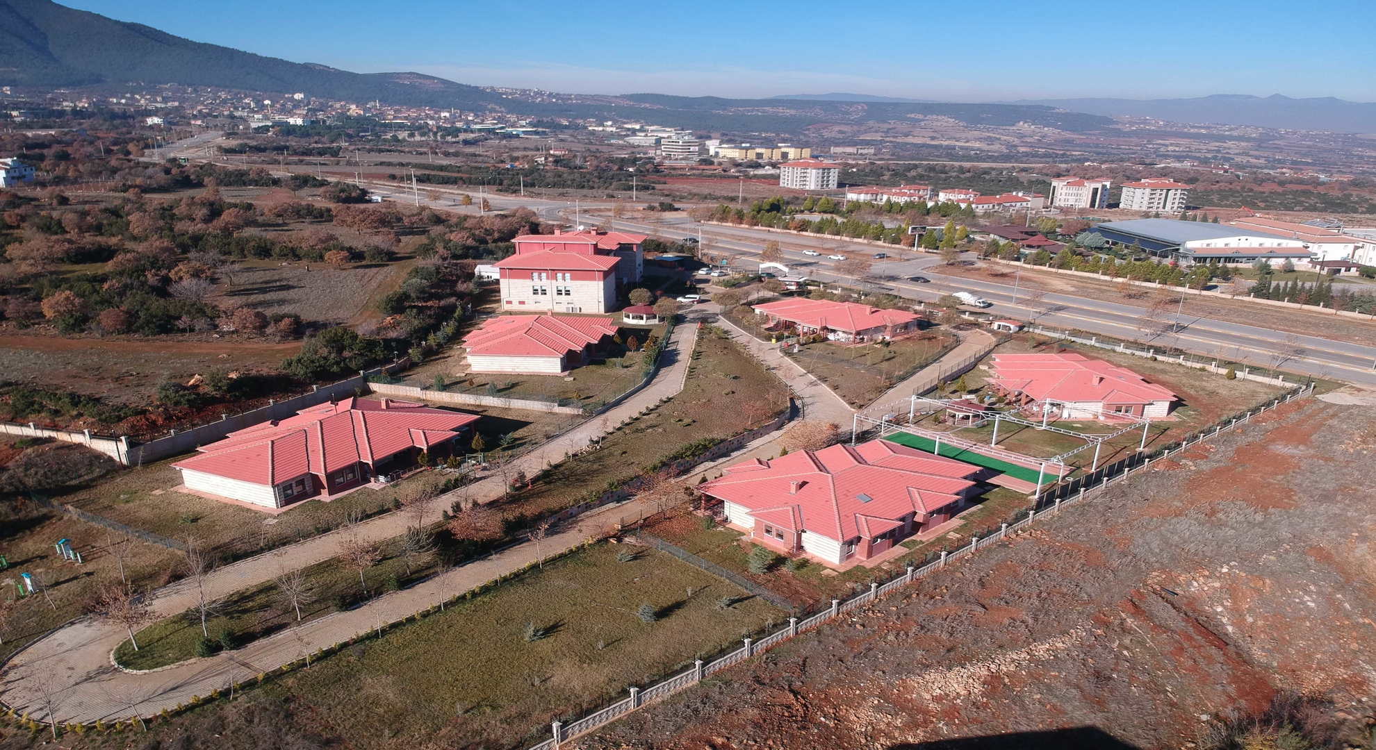 Engelsiz Yaşam Bakım Rehabilitasyon ve Aile Danışma Merkezi