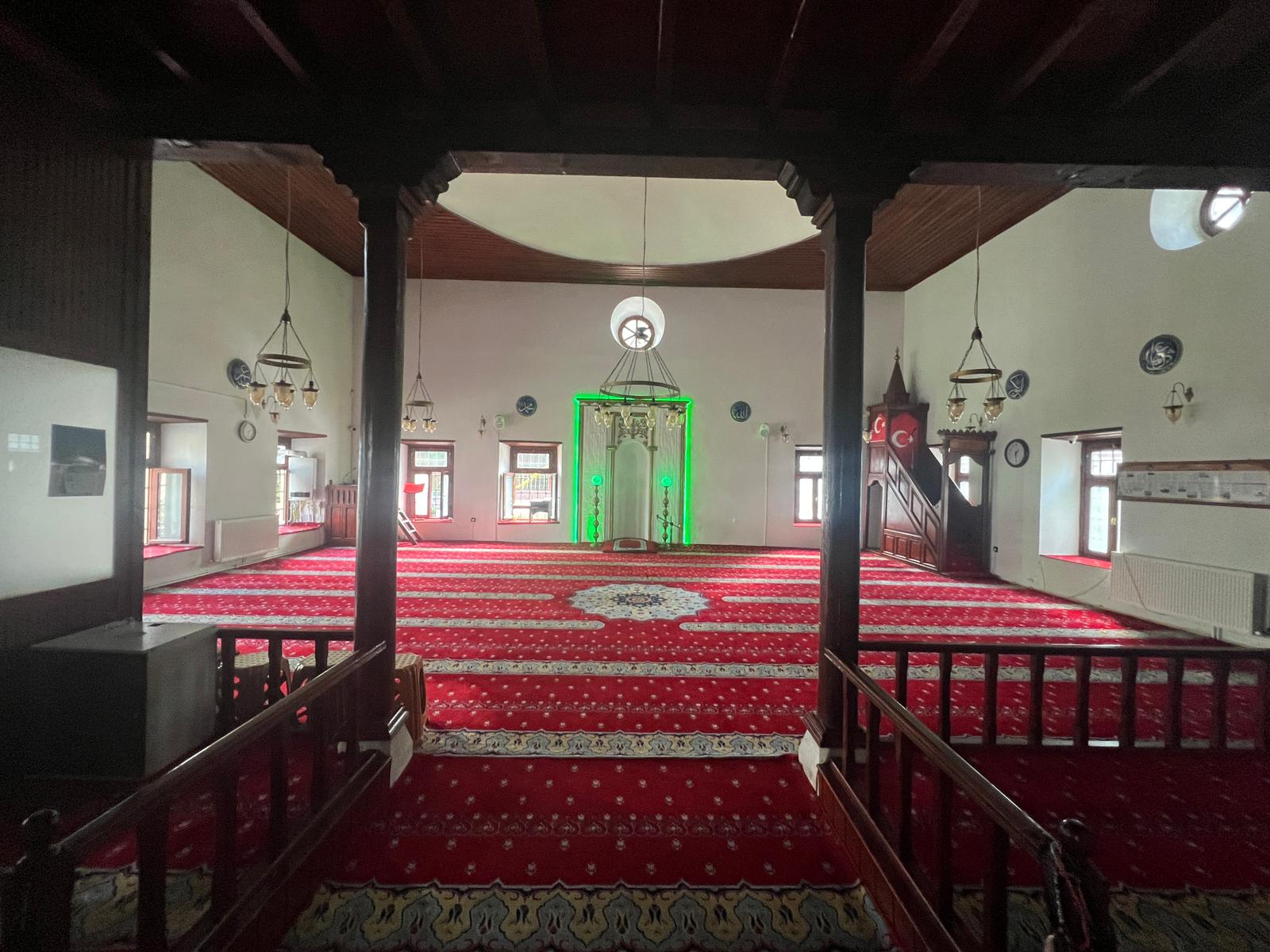 Hacı Hüseyin Cami
