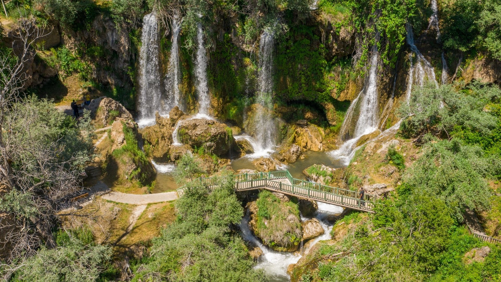 Gemerek Sızır Şelalesi
