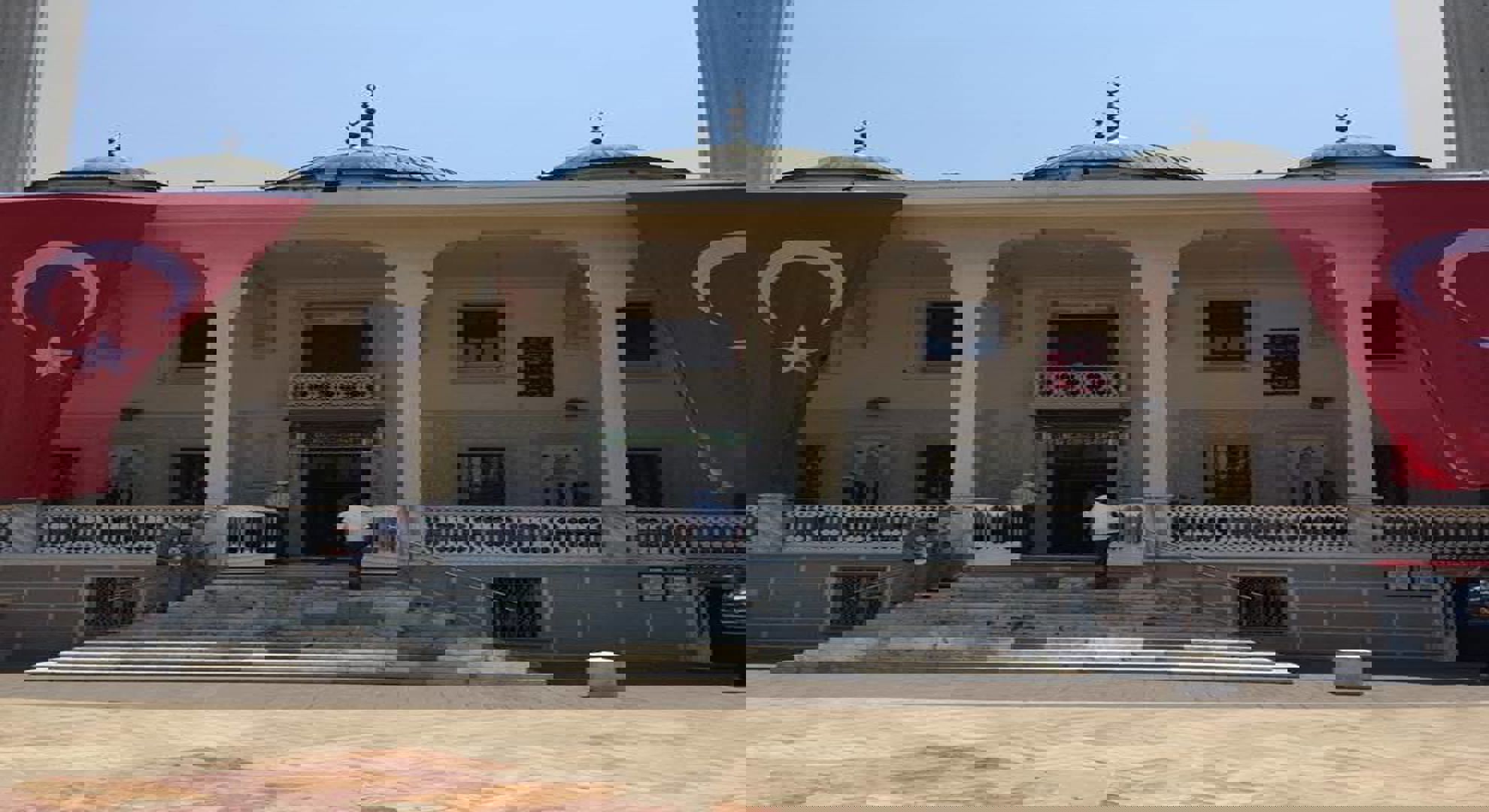 Delikliçınar (Yeni) Camii