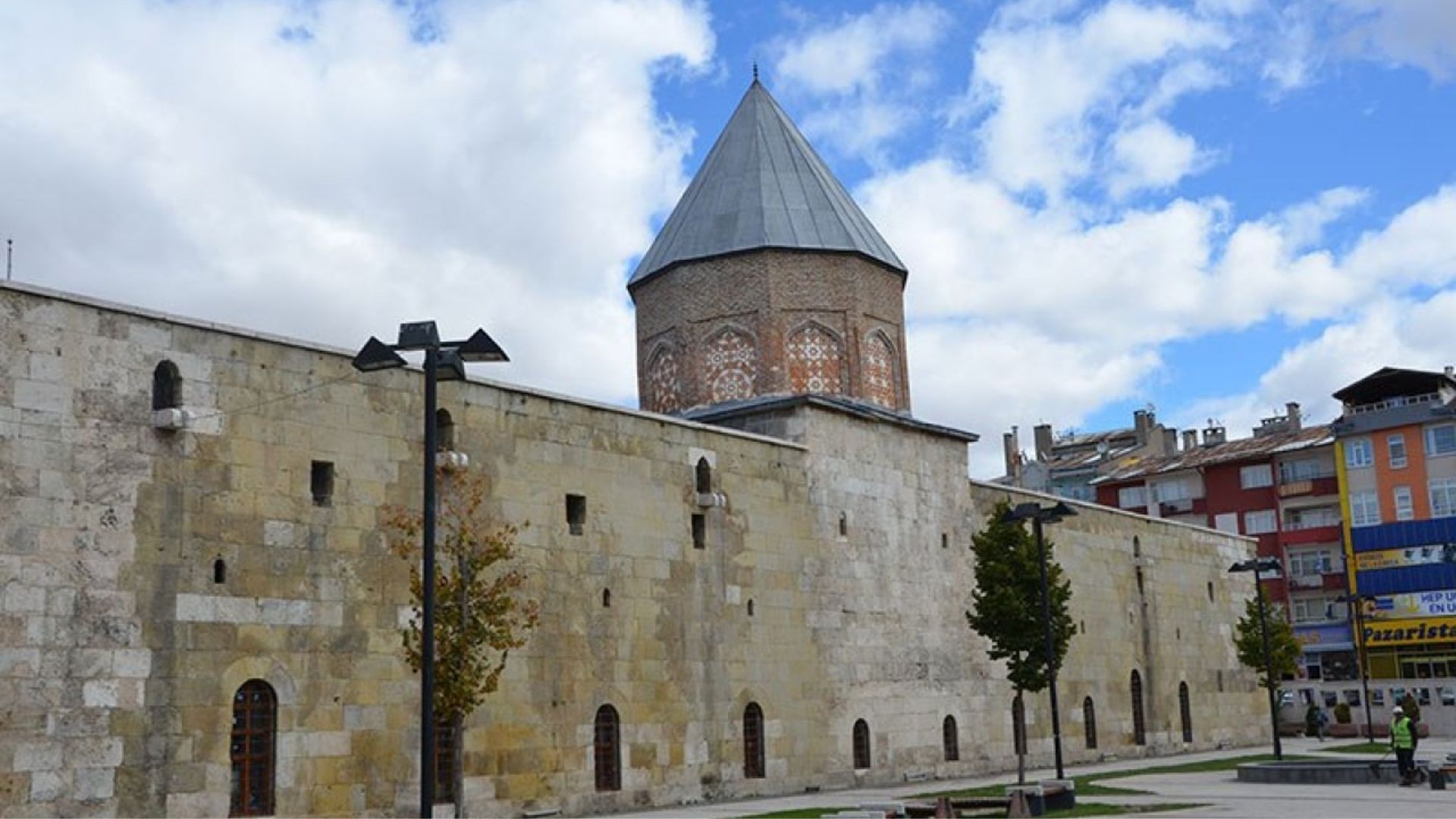 Şifaiye Medresesi ve Darüşşifası