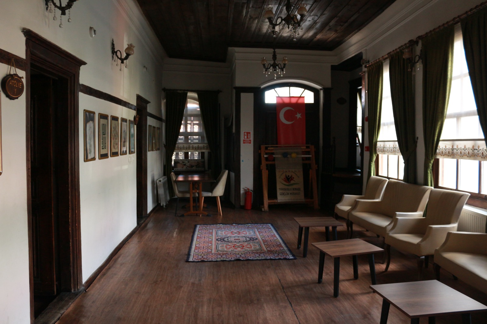 Tekeşoğlu Gençlik Merkezi