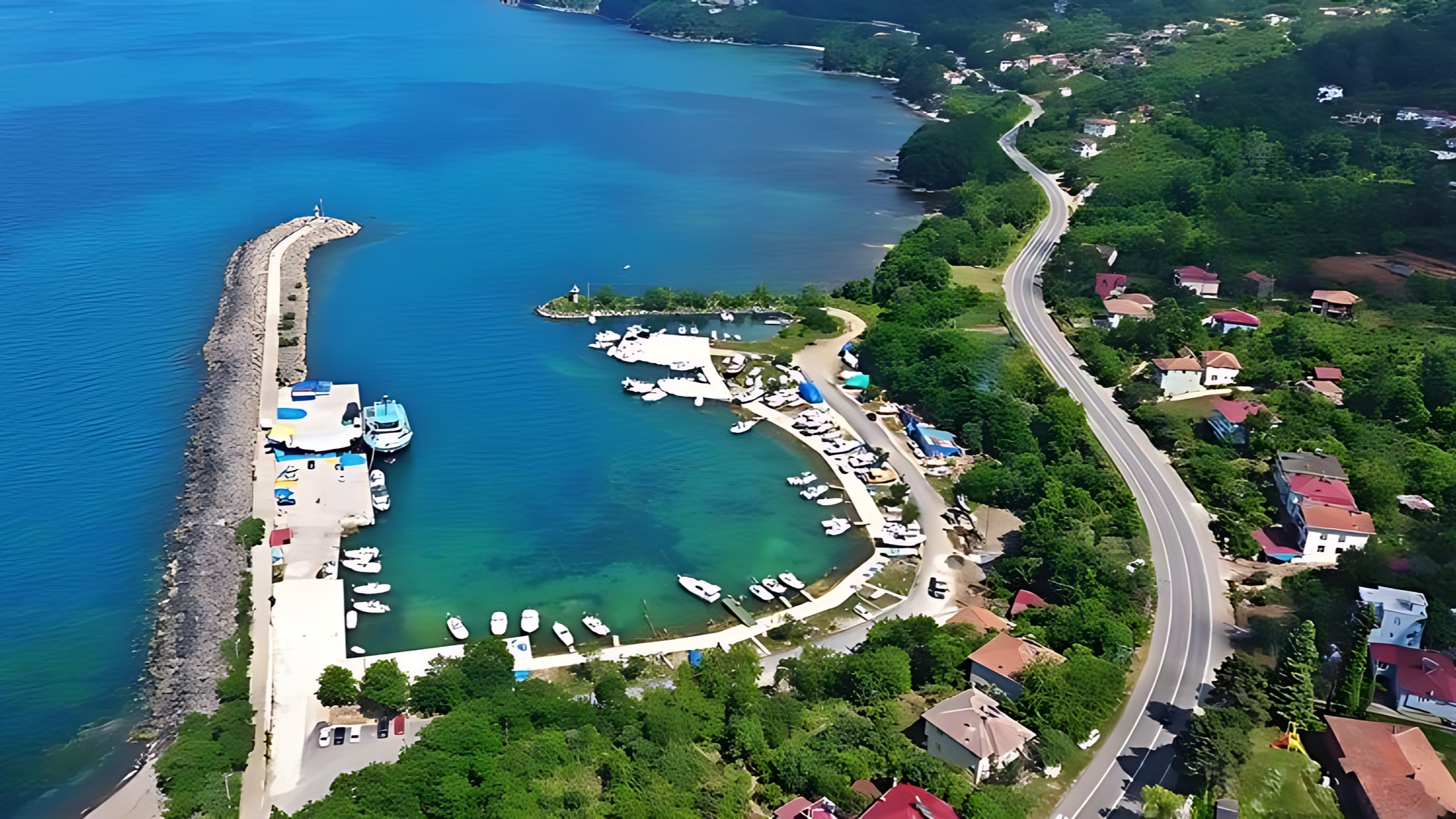 Mersin Köyü Balıkçı Barınağı