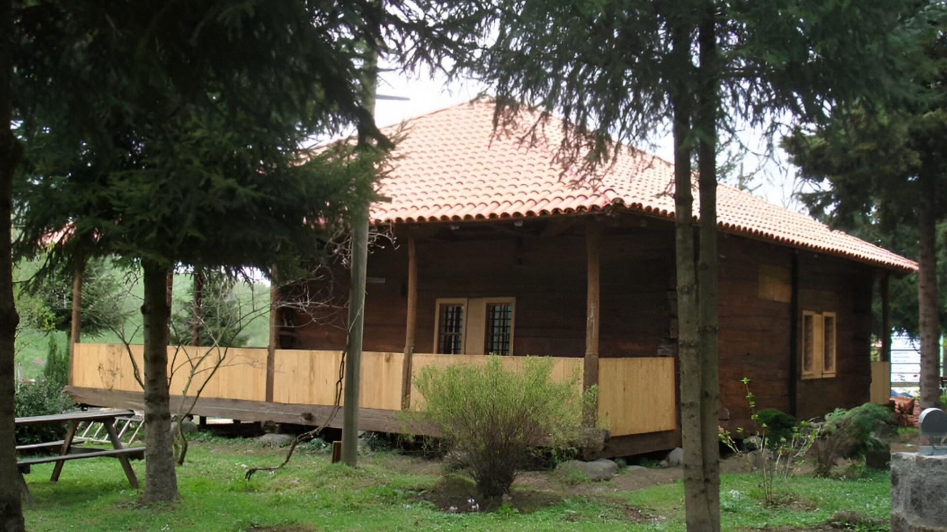 Laleli Çivisiz Cami