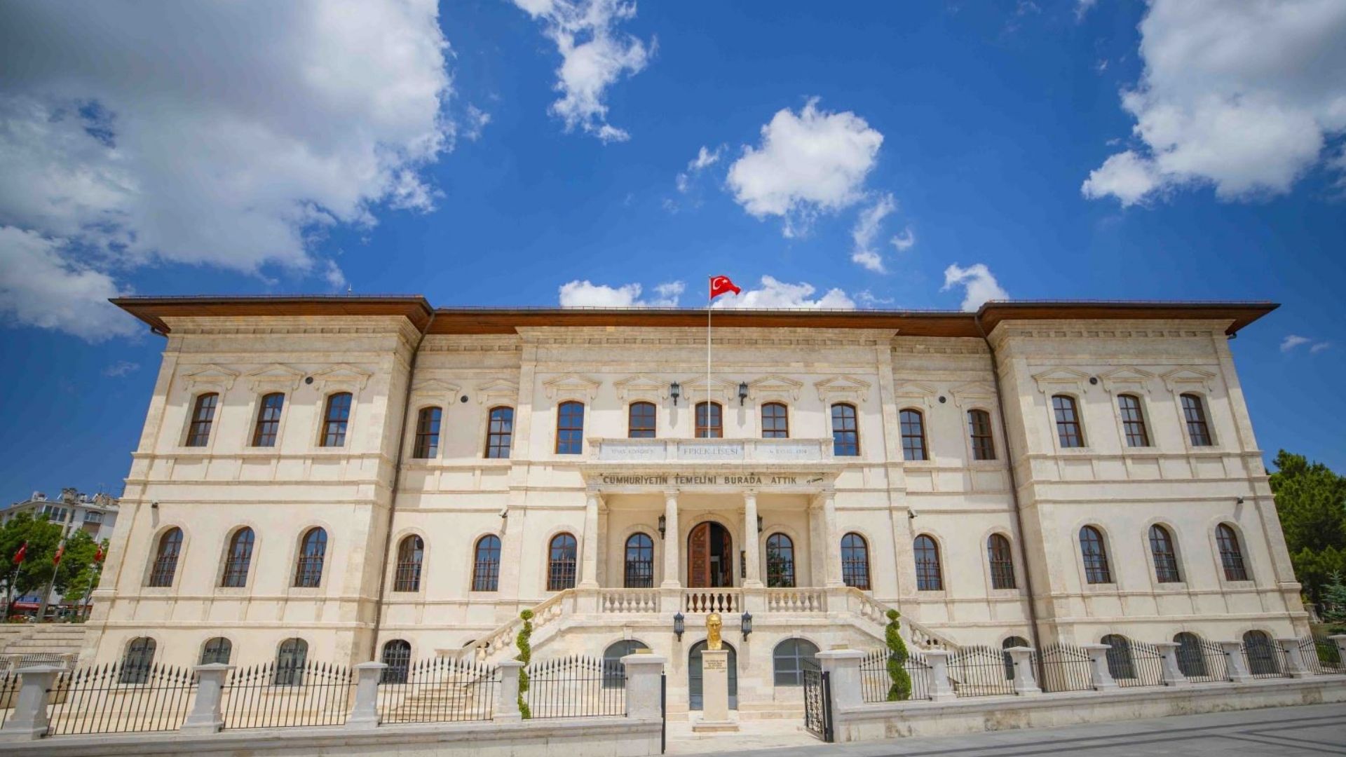 Atatürk Evi ve Kongre Müzesi