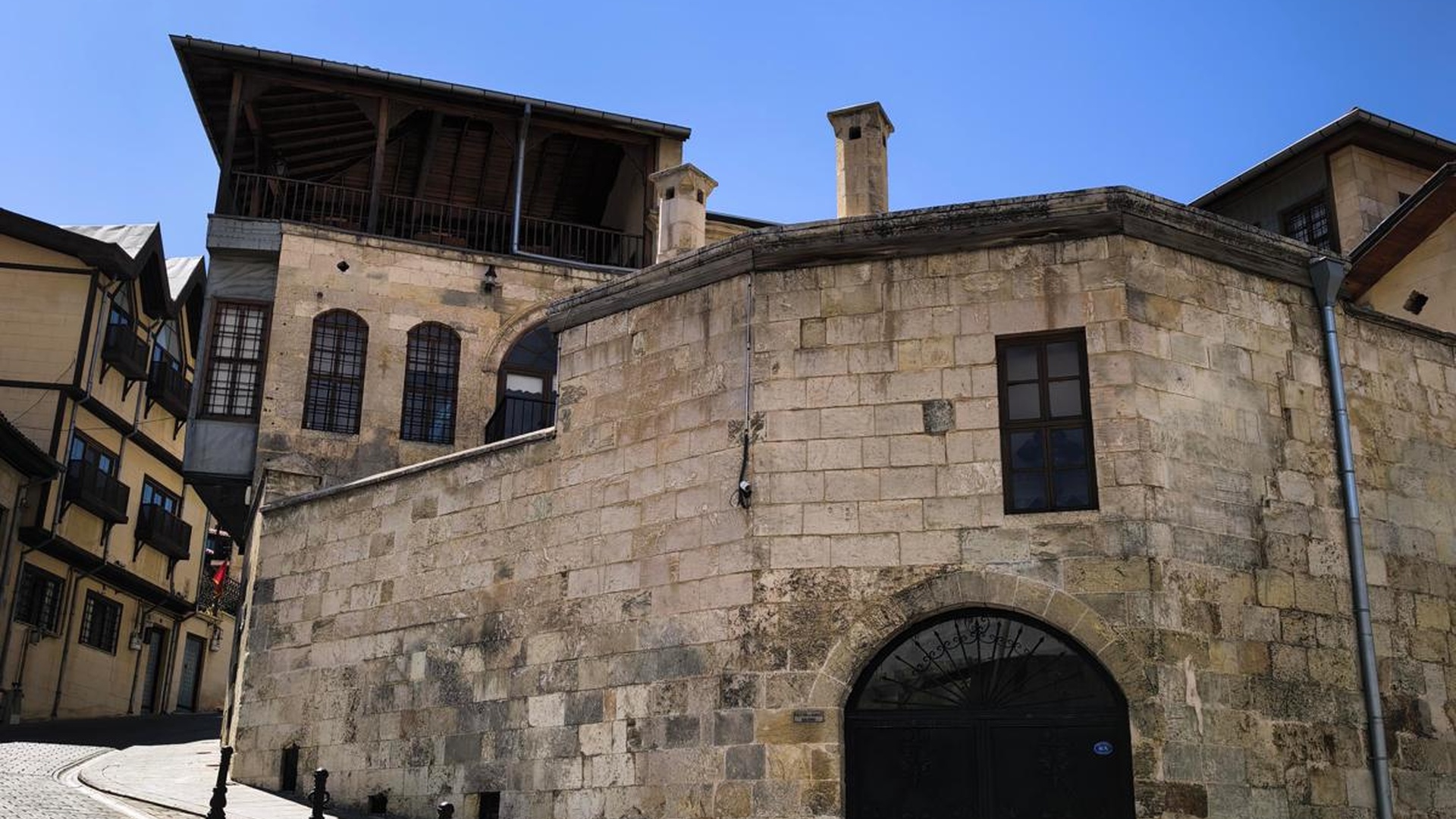 Metin Sözen Eğitim ve Kültür Merkezi