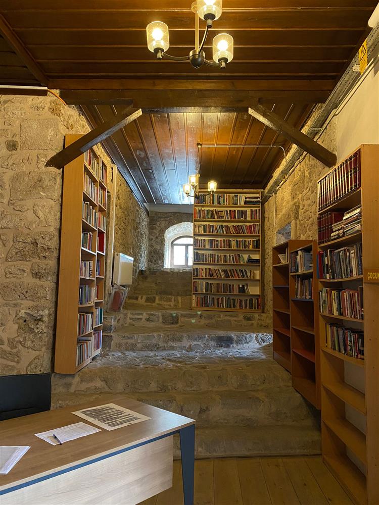 Göynük İlçe Halk Kütüphanesi