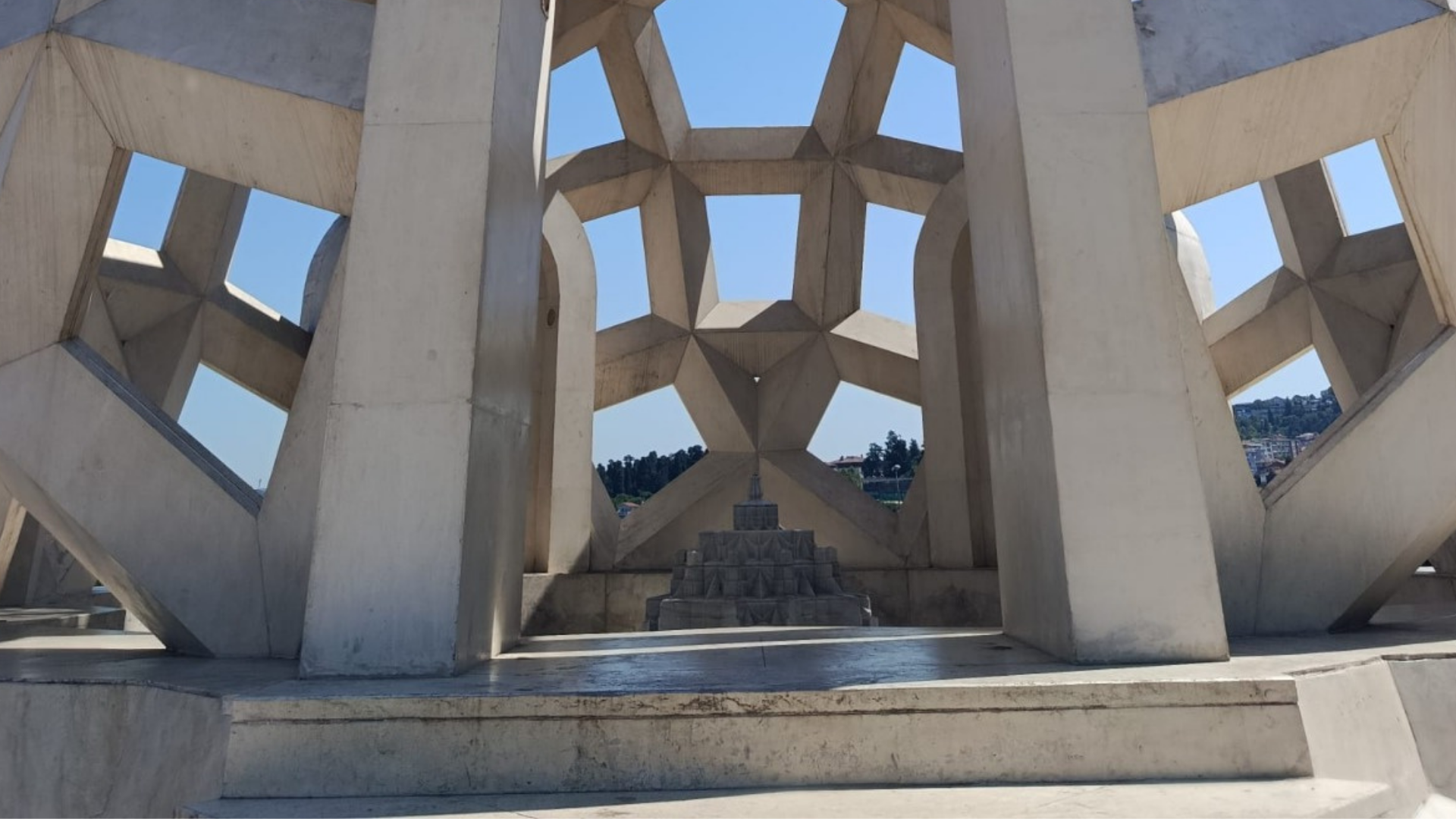 15 Temmuz Şehitler Anıtı VE Hafıza 15 Temmuz Müzesi