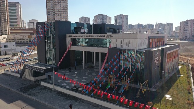 Prof. Dr. Alâddin Yavaşça Çocuk Kütüphanesi