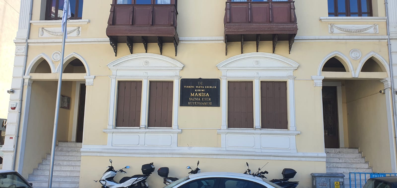 Manisa Yazma Eserler Kütüphanesi