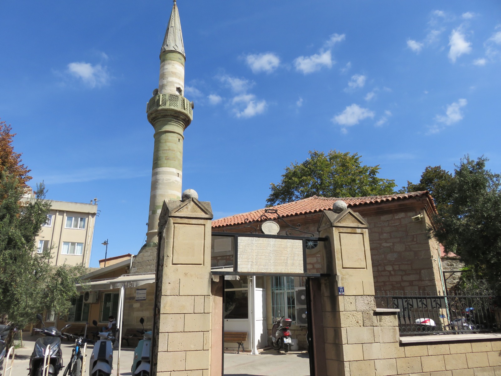 Tıflı Cami