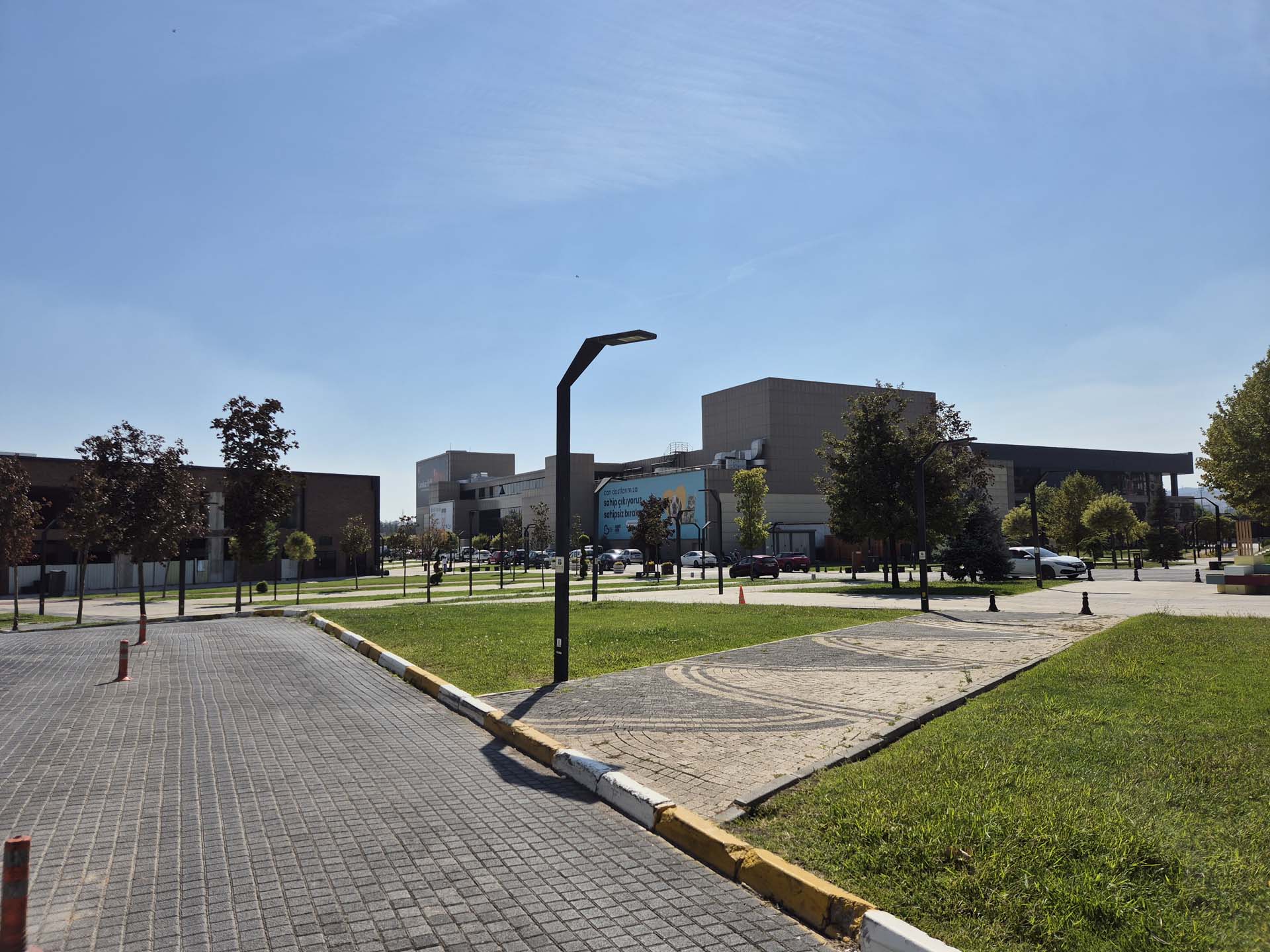 Avlu Kongre ve Kültür Merkezi