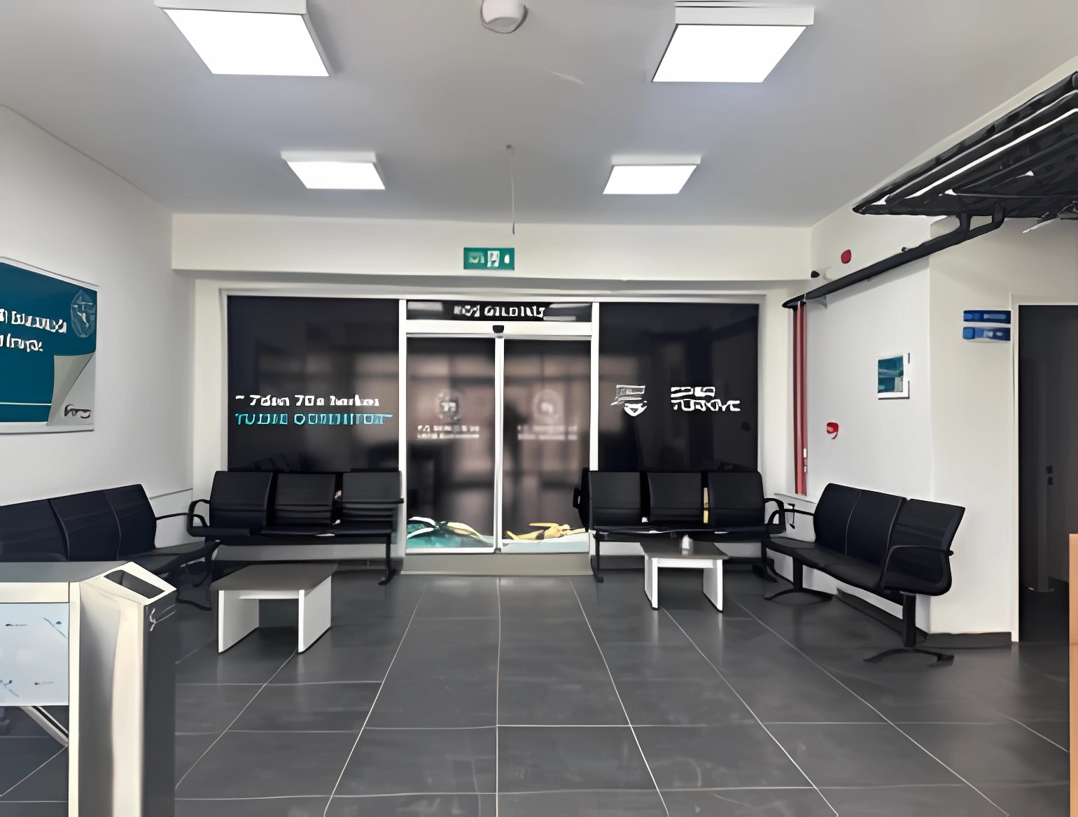 Bağlar Yarı Olimpik Yüzme Havuzu