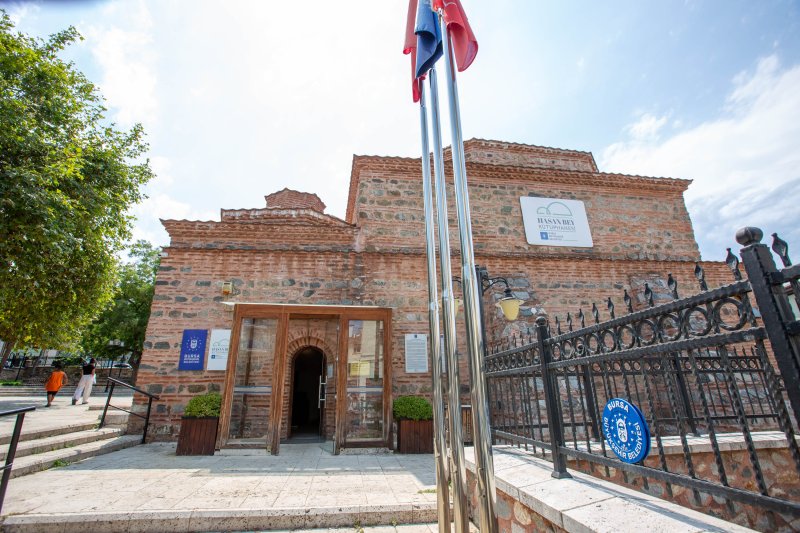 Hasan Bey Kütüphanesi