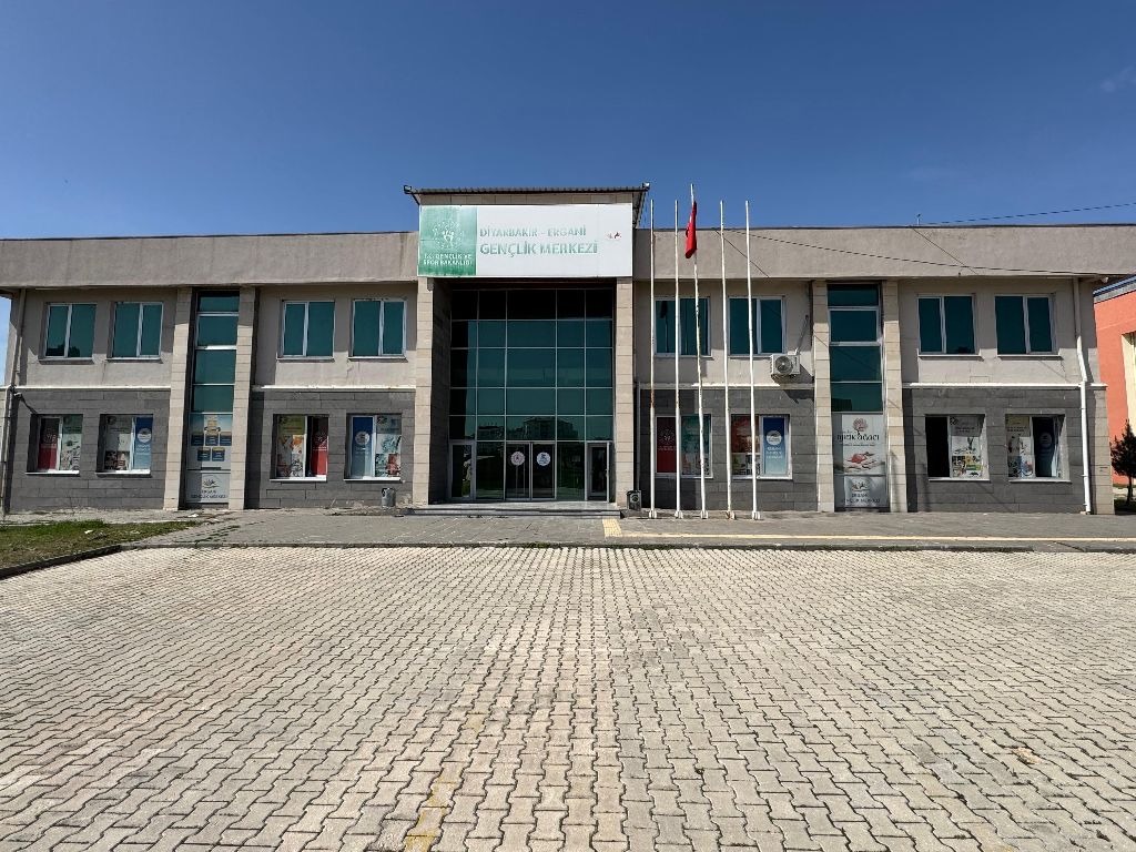 Ergani Gençlik Merkezi