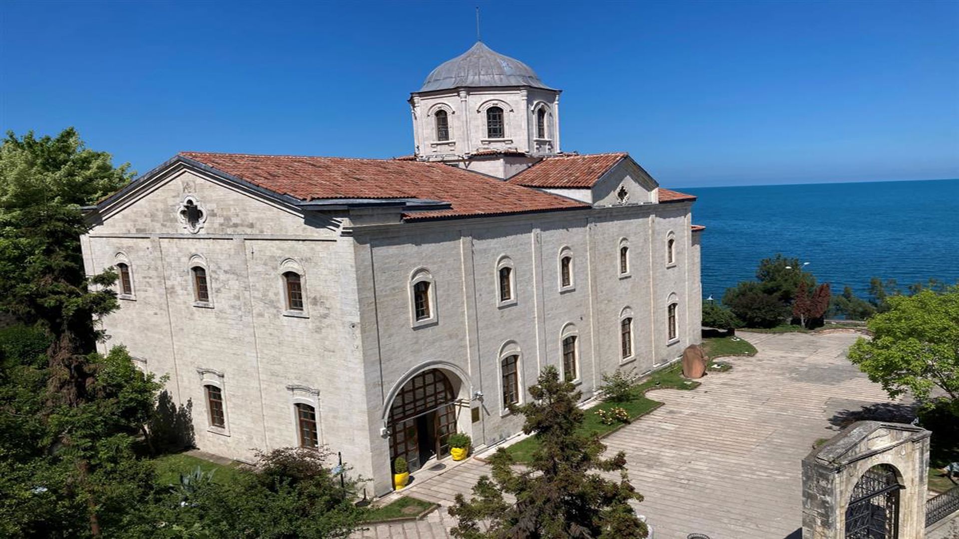 Taşbaşı Kültür Merkezi