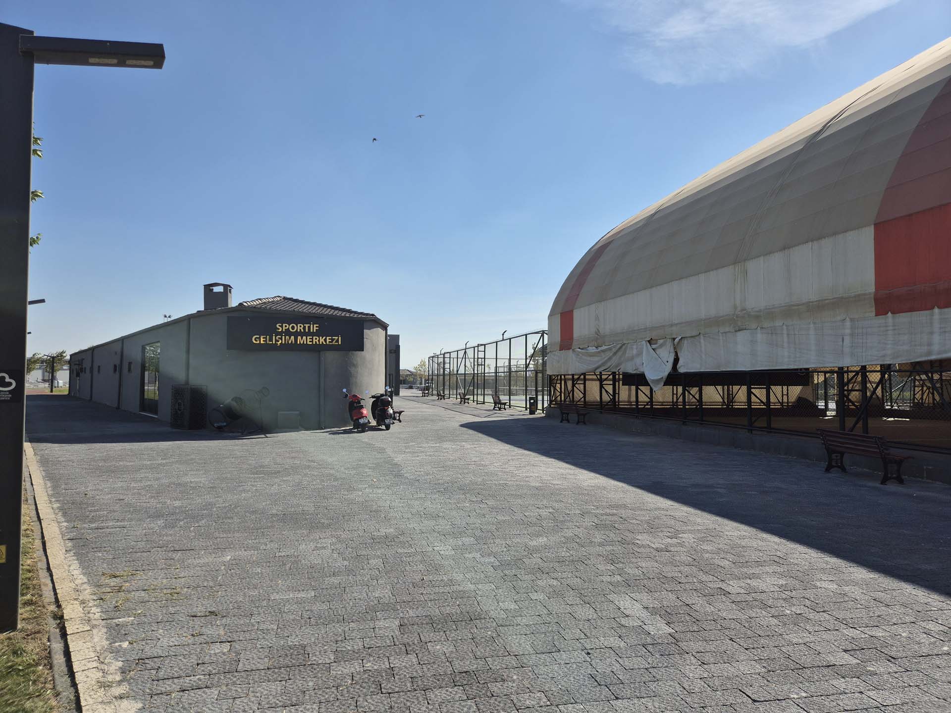 Ali Hikmet Paşa Spor Kompleksi